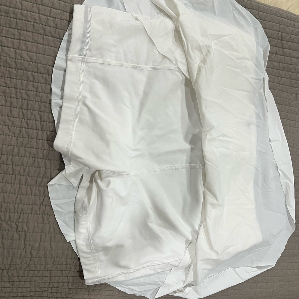 Lululemon skirt size 8